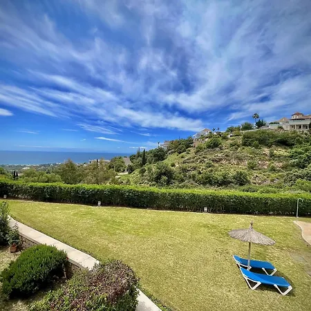 Los Monteros With Pool By Homing