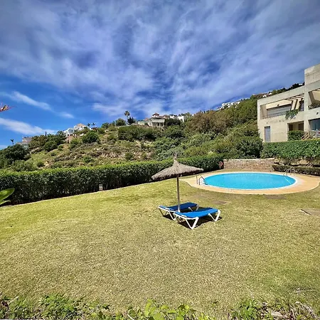 Los Monteros With Pool By Homing Marbella